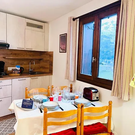Cosy Proche Pistes, Parking, Wifi - Fr-1-688-31 公寓